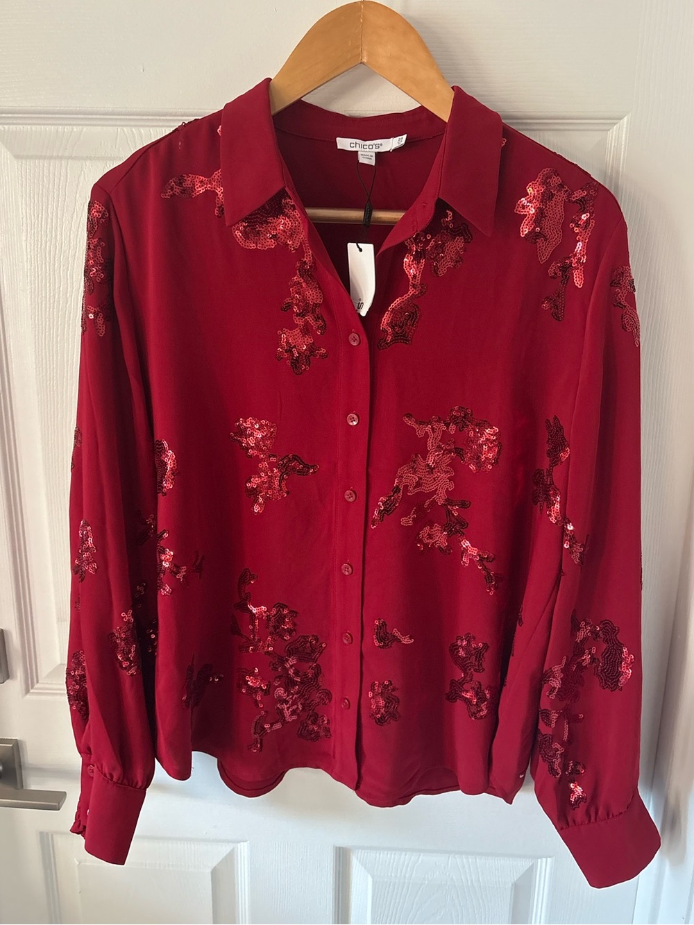 NWT Chico’s Red Allure Sequin Embellished Button Down Blouse Top Size 14 - Picture 3 of 8